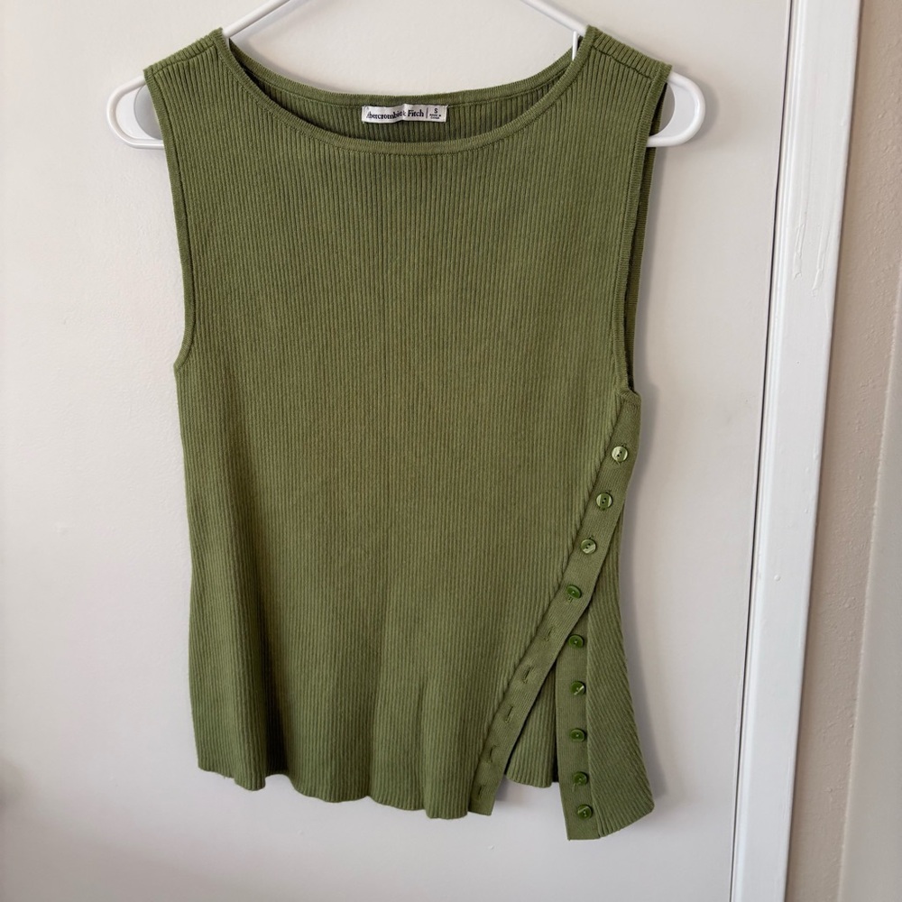 Abercrombie & Fitch Olive Green Ribbed Tank with Side Button Placket